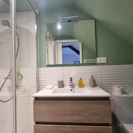 דירה Le Bois Bleu 3rd Floor Elegance & Comfort In The Heart Of *